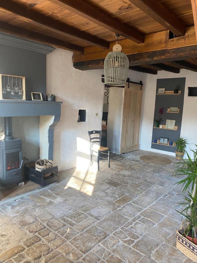 La Maison Du Commandeur Maine-de-Boixe ภายนอก รูปภาพ